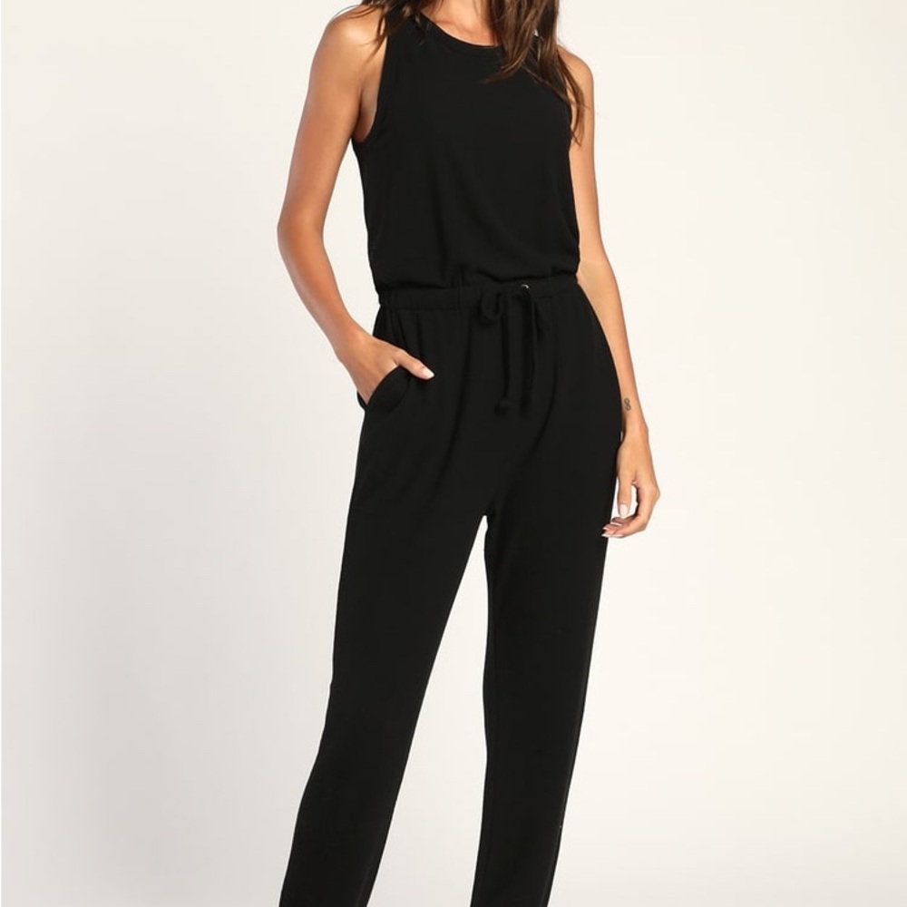 Elegant Black Sleeveless Jumpsuit